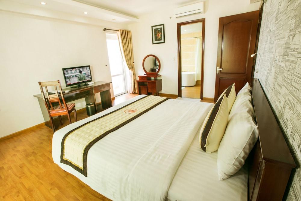 Midtown Hotel Hue — 8