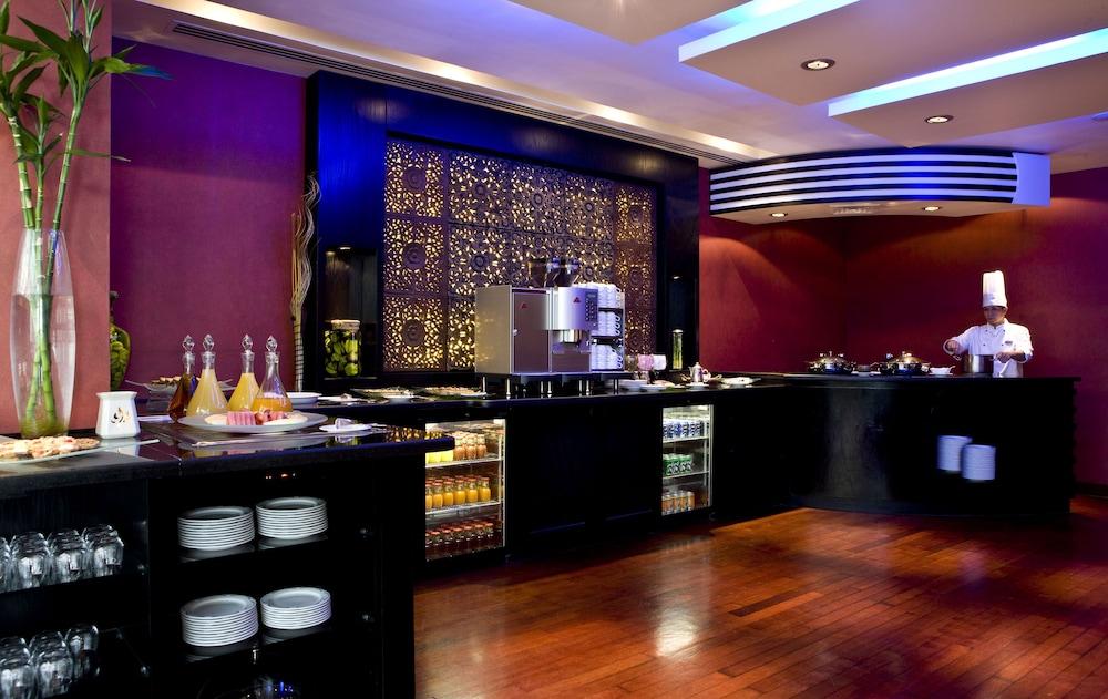 Dusit Thani Dubai — 2