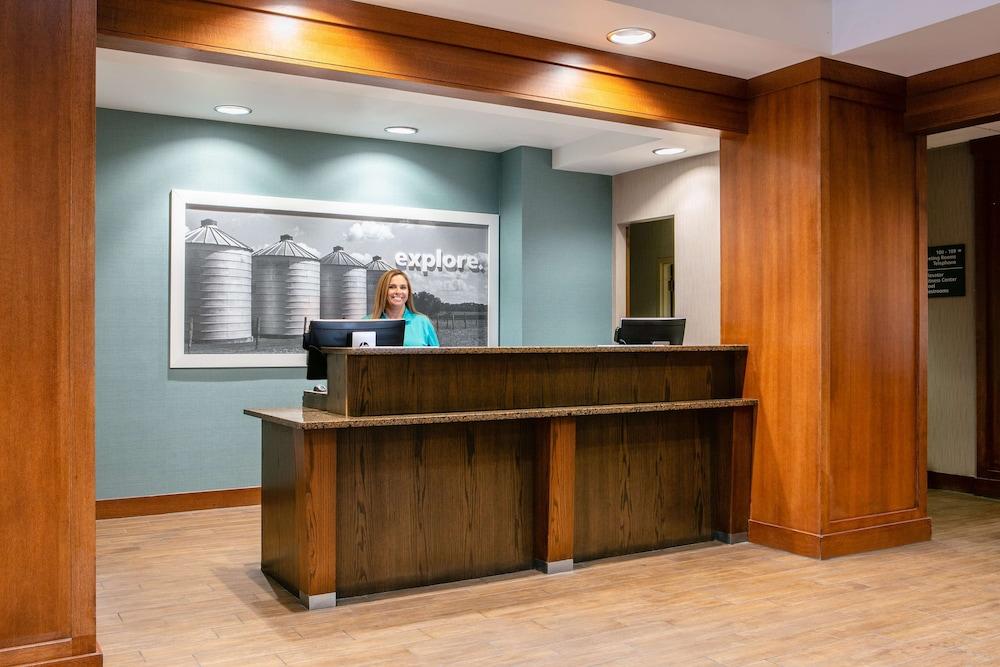 Hampton Inn Council Bluffs — 6