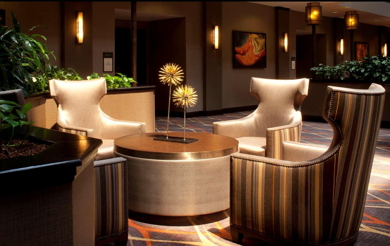 Embassy Suites By Hilton Austin - Arboretum — 7