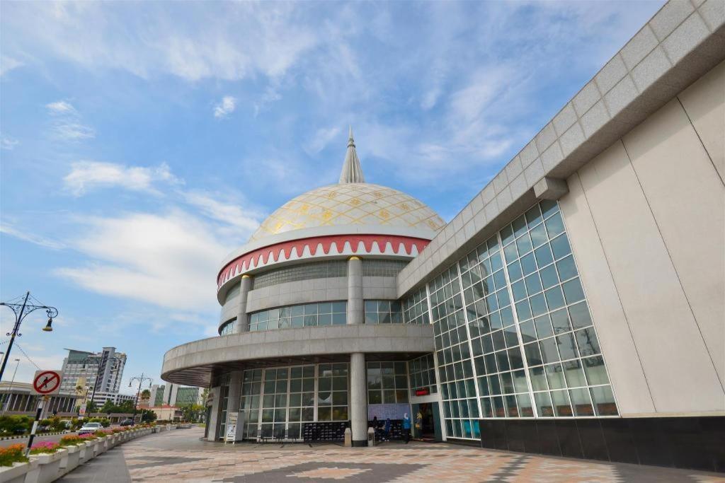 GRAND CITY HOTEL — 3
