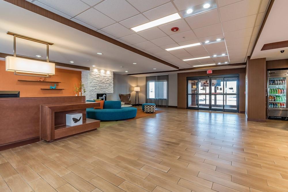 FAIRFIELD INN AND SUITES BY MARRIOTT ELKHART — 5