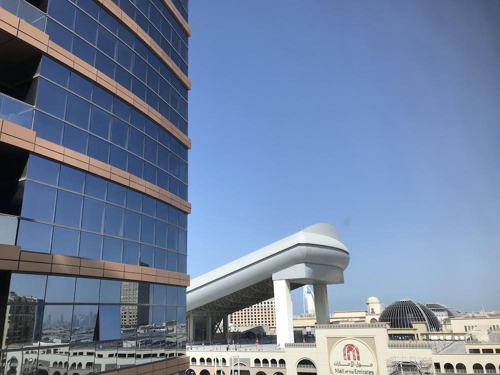 DoubleTree by Hilton Hotel & Residences Dubai Al Barsha — 1
