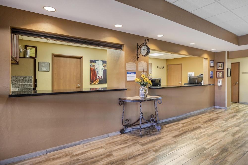 Best Western North Edge Inn — 6