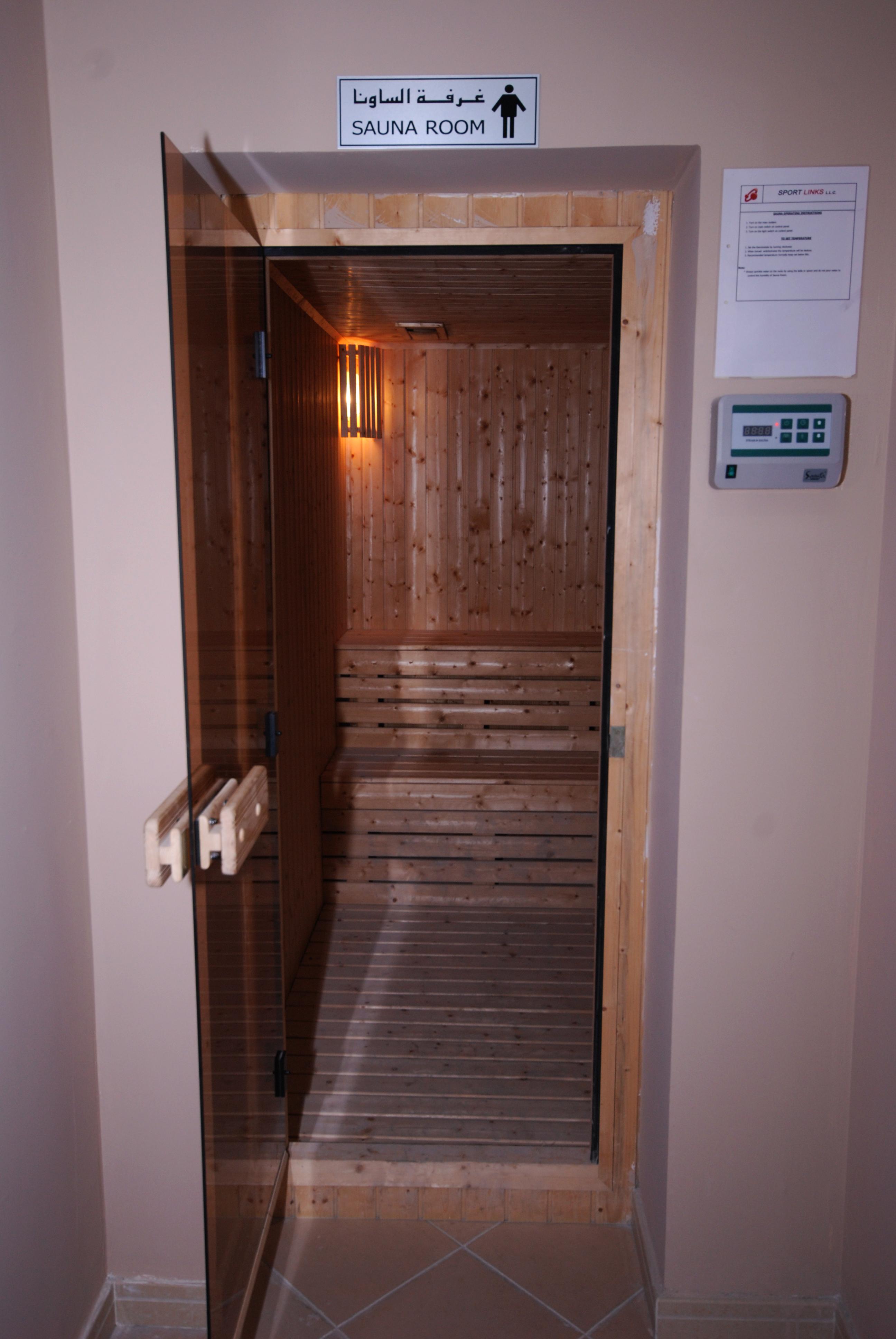 Al Bustan Tower Hotel Suites — 10