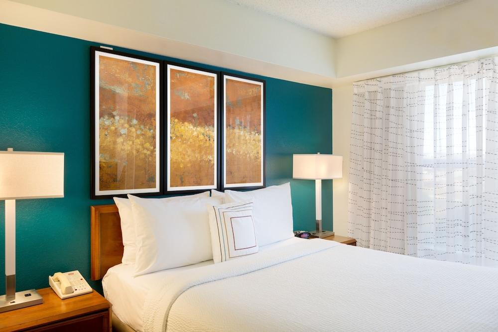 Residence Inn Indianapolis Carmel — 3