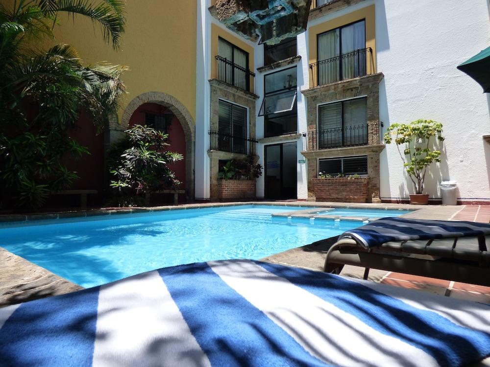 Hotel De Mendoza — 9