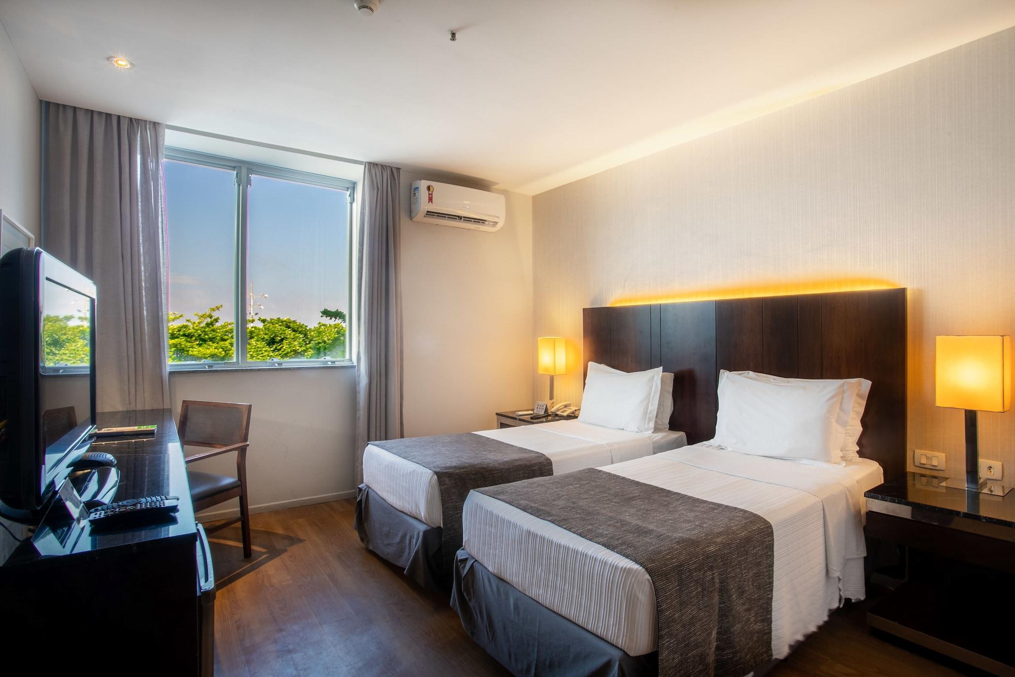 Orla Copacabana Hotel — 10
