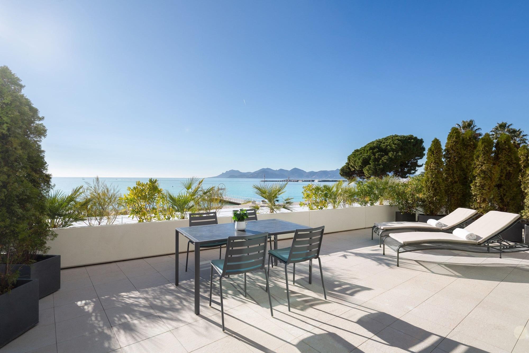 JW MARRIOTT CANNES — 2