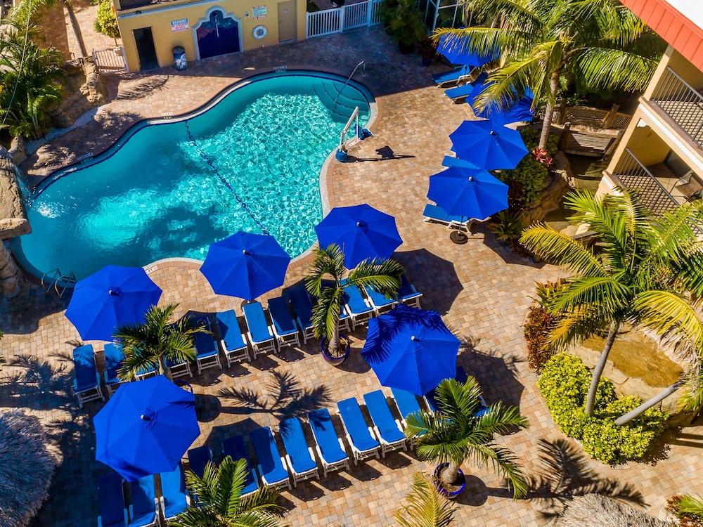 Coconut Cove Suites — 3