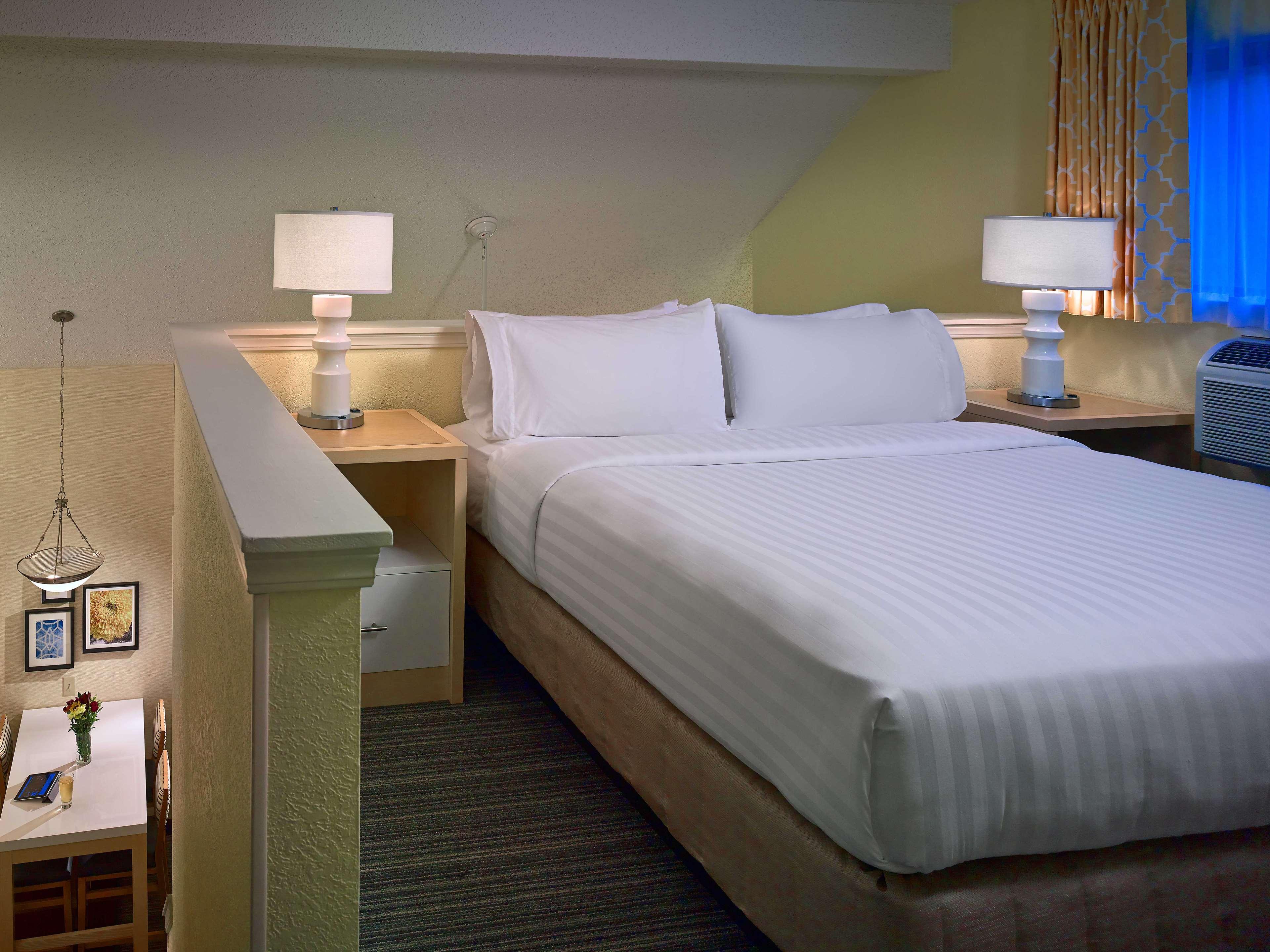 Sonesta ES Suites Ann Arbor — 10