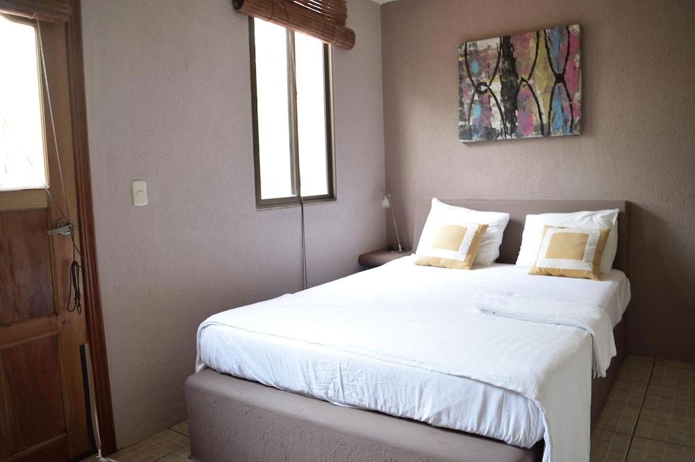 El Jardin Hotel & Restaurant 1142758 — 9