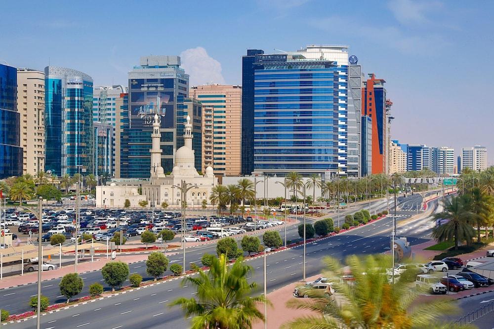 Sheraton Dubai Creek Hotel And Towers — 6