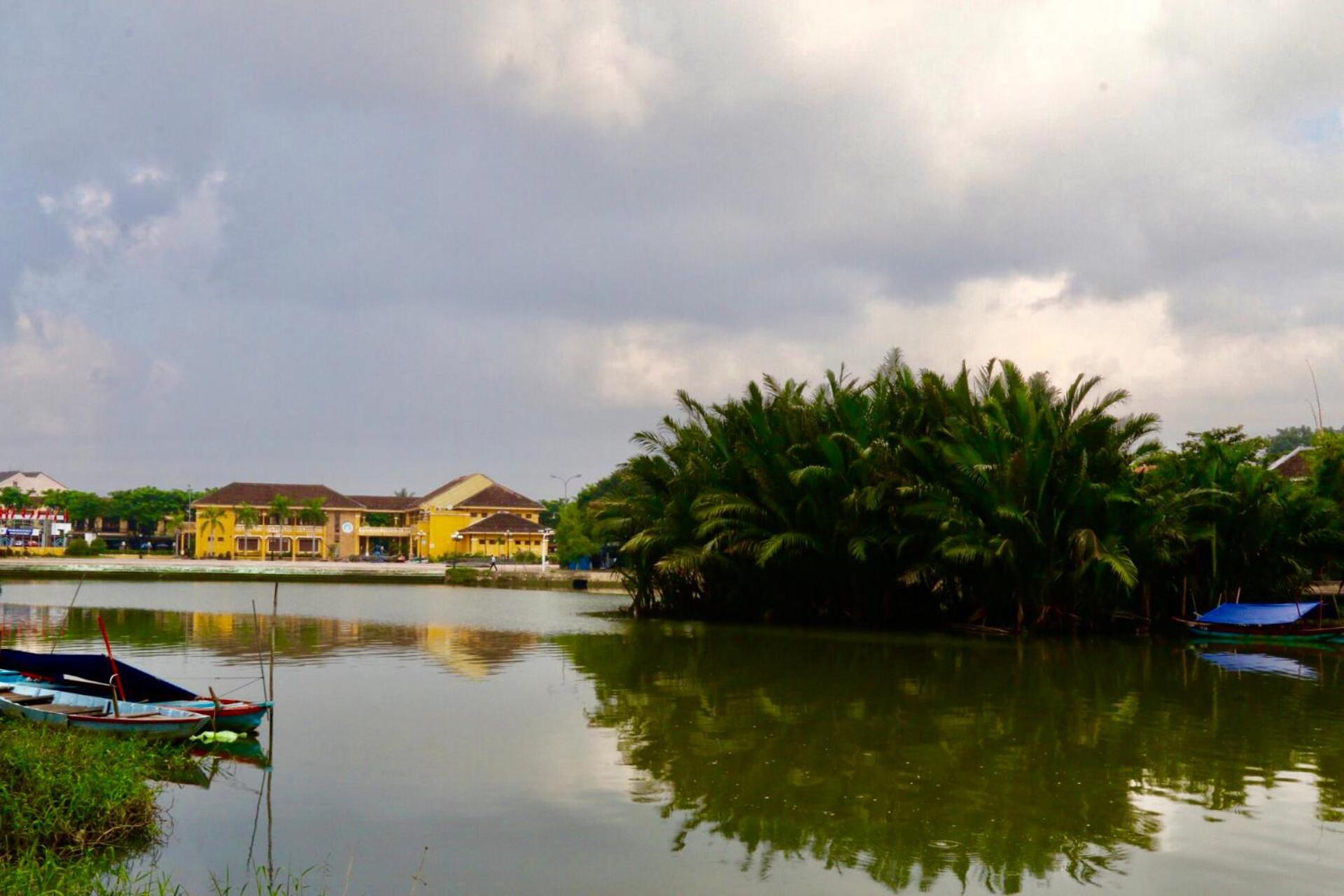 Long Life Riverside Hotel — 10