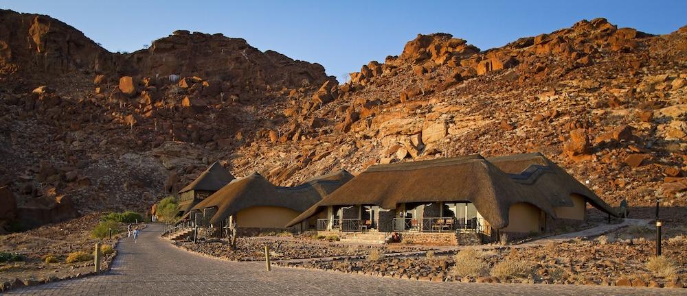 TWYFELFONTEIN COUNTRY LODGE(T)