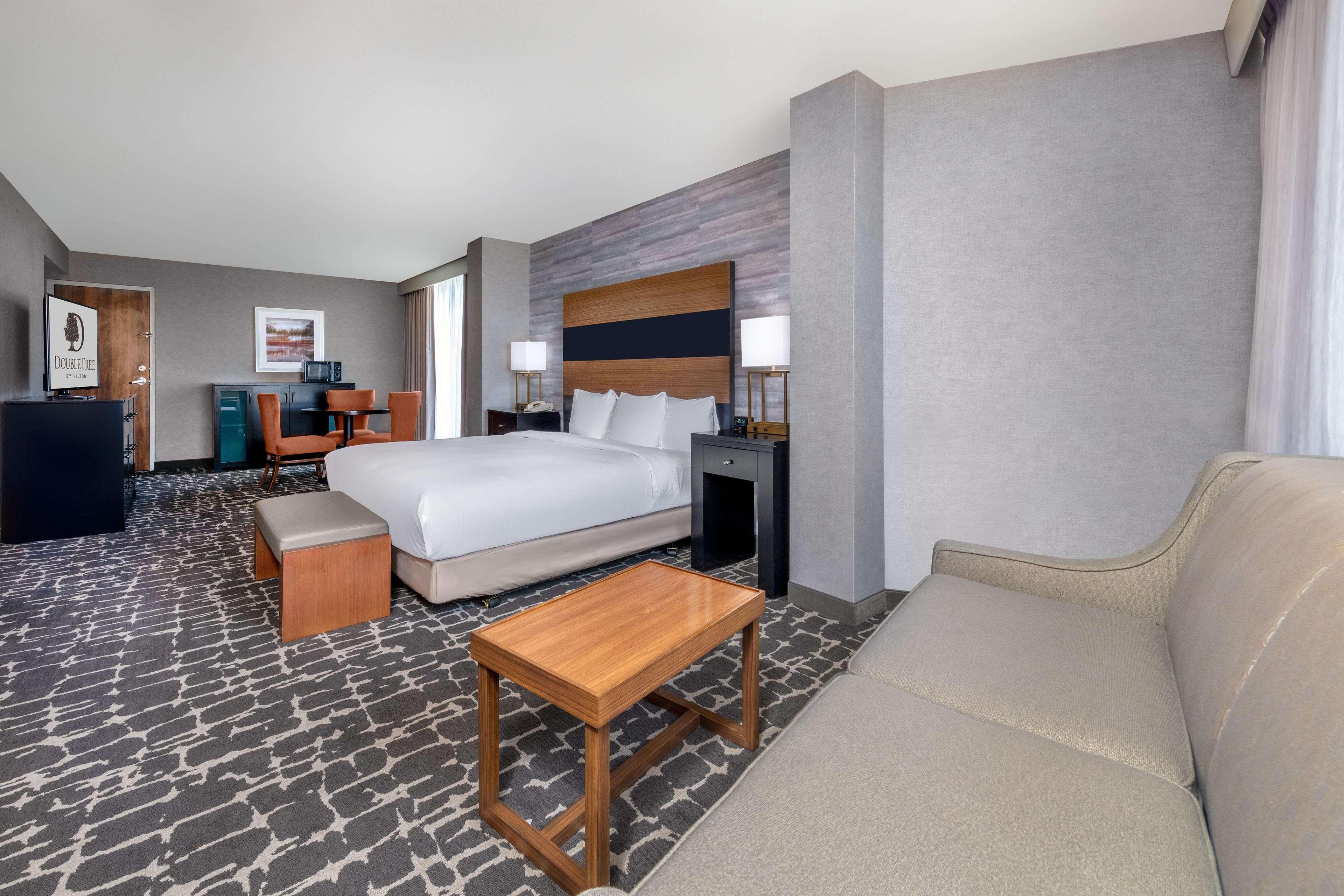 Doubletree By Hilton Denver-Aurora — 5