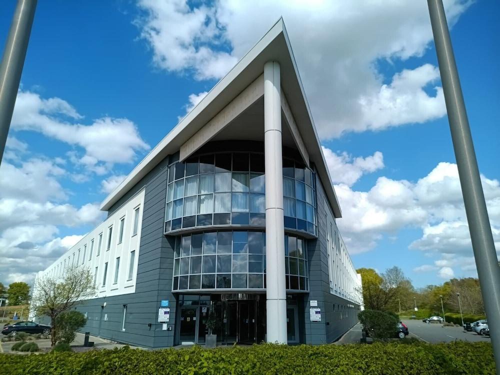 London Luton Vale Hotel — 2