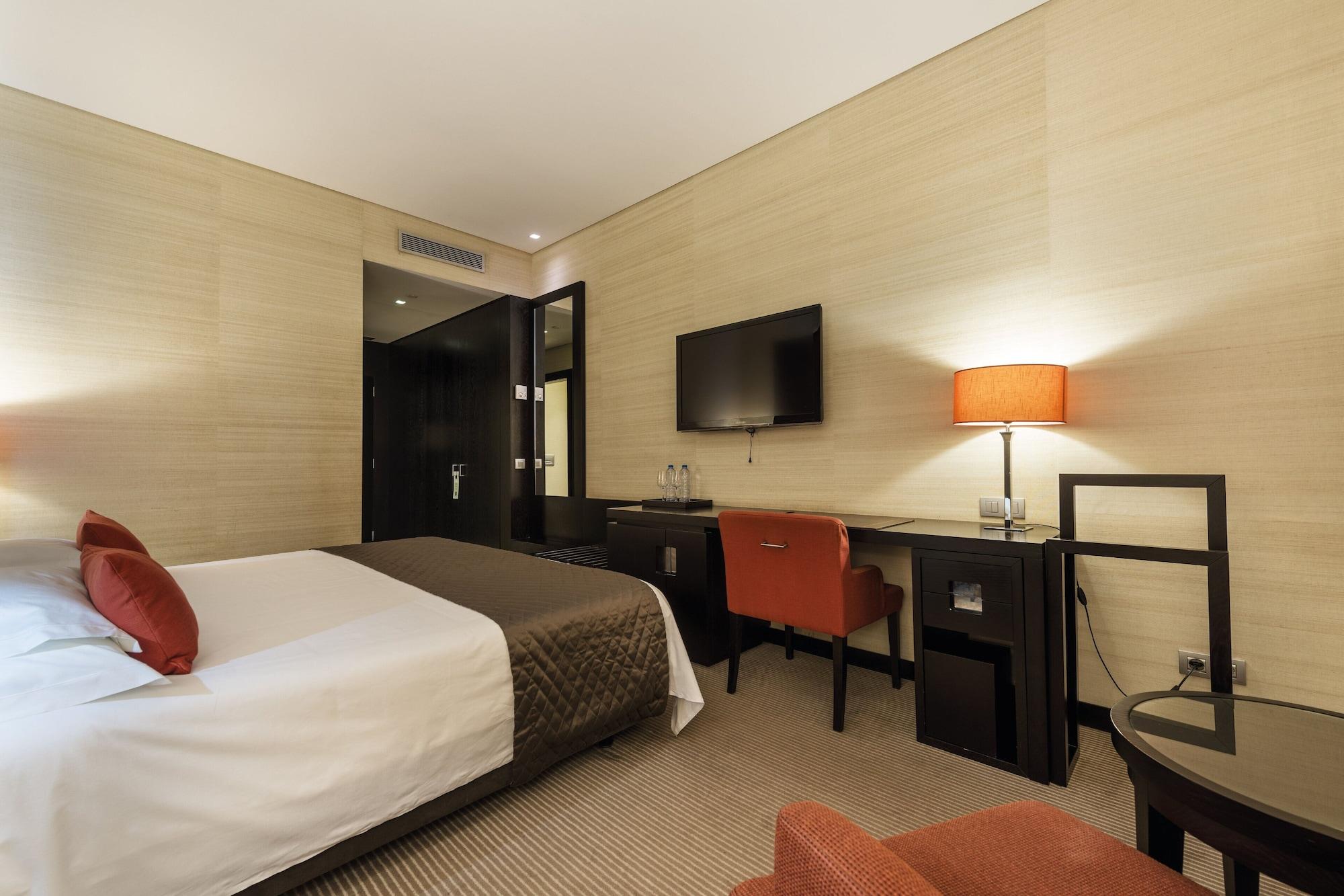 HOTEL BAIA — 9