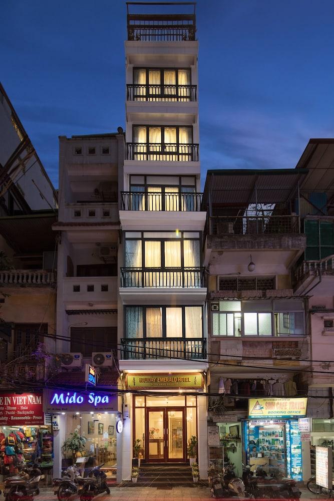 Holiday Emerald Hotel — 2