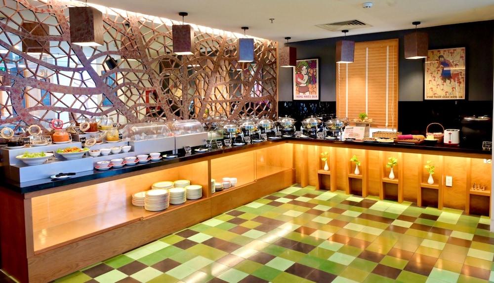 Emm Hotel Saigon — 6