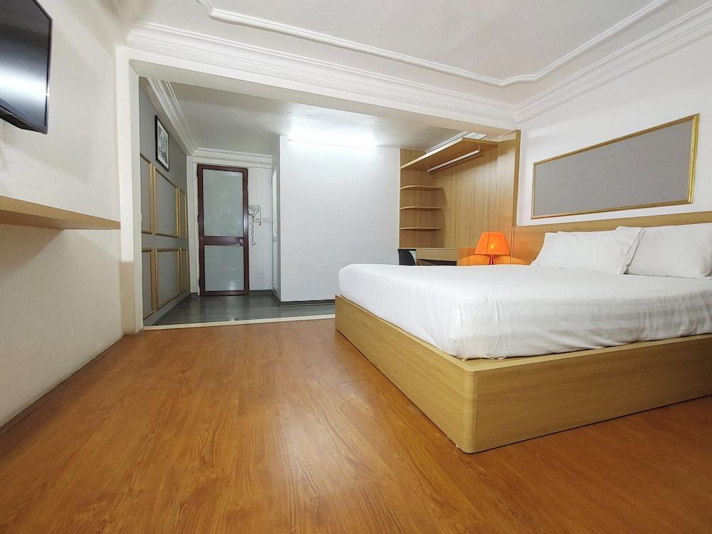 Hanoi Discovery Hotel — 9