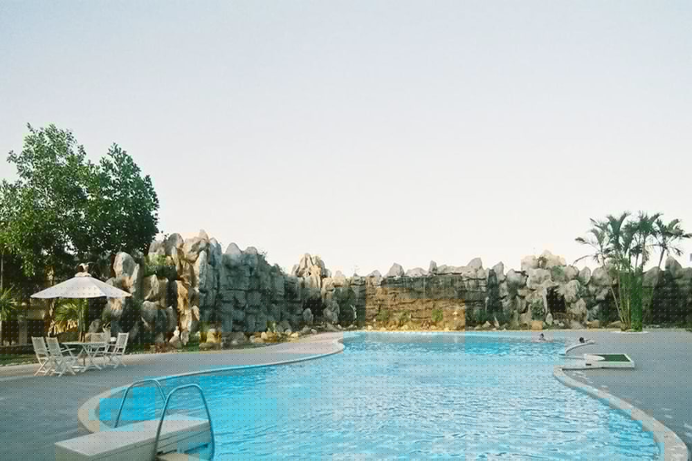 Camela Hotel & Resort — 1