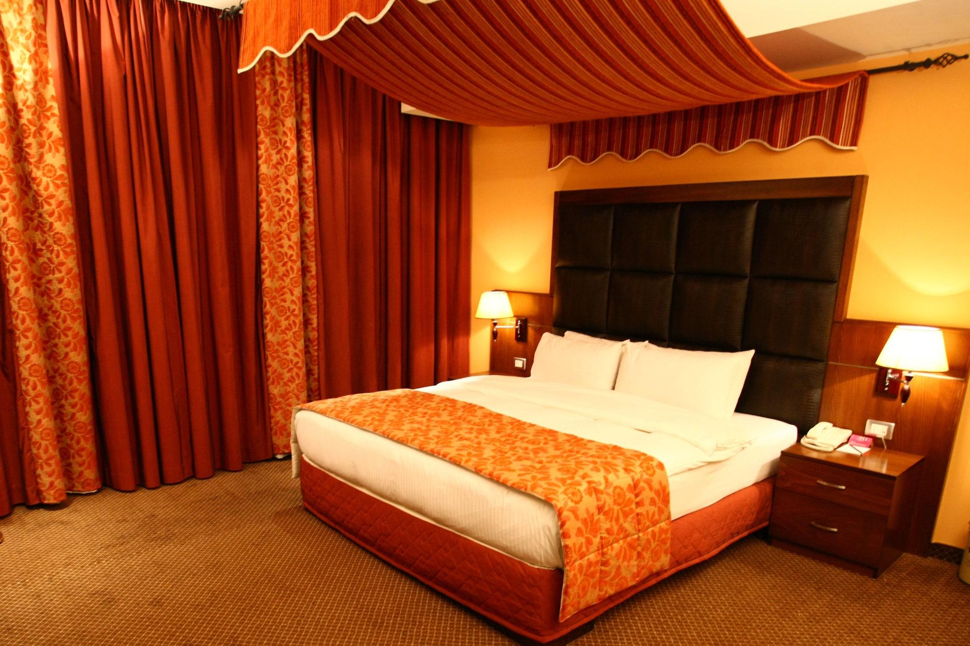 MARKAZIA SUITES — 8