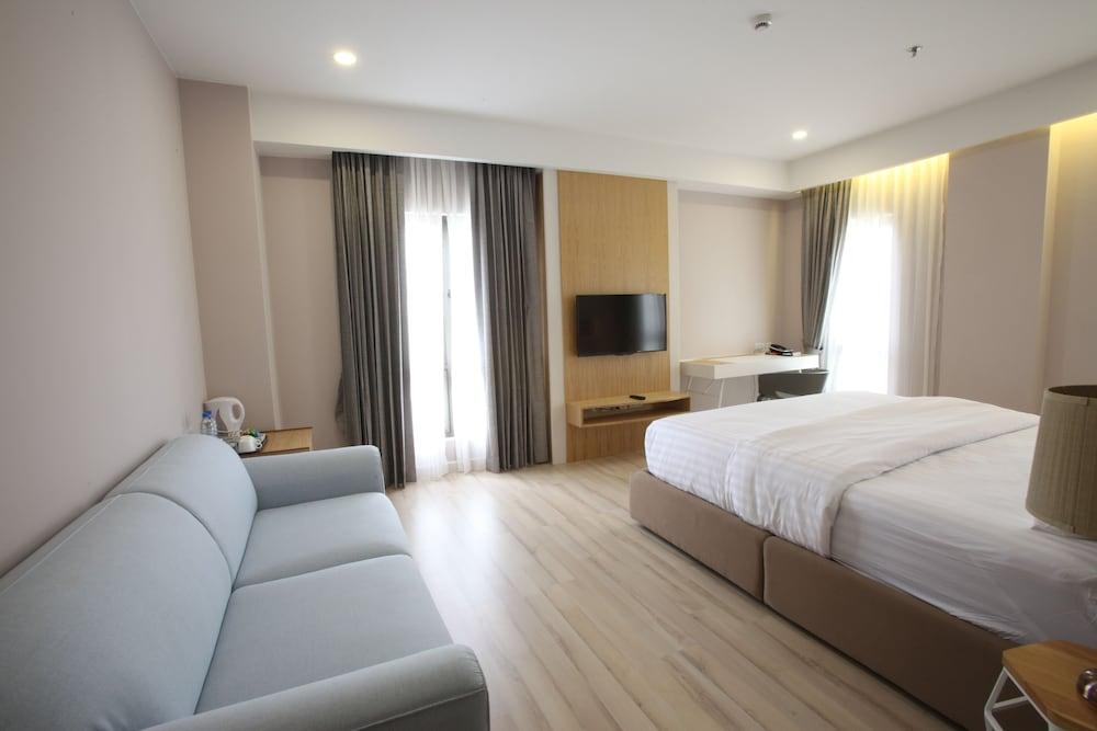D'ANGGEREK SERVICE APARTMENT — 5