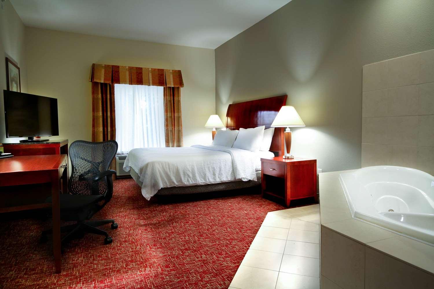 Hilton Garden Inn Elkhart — 3