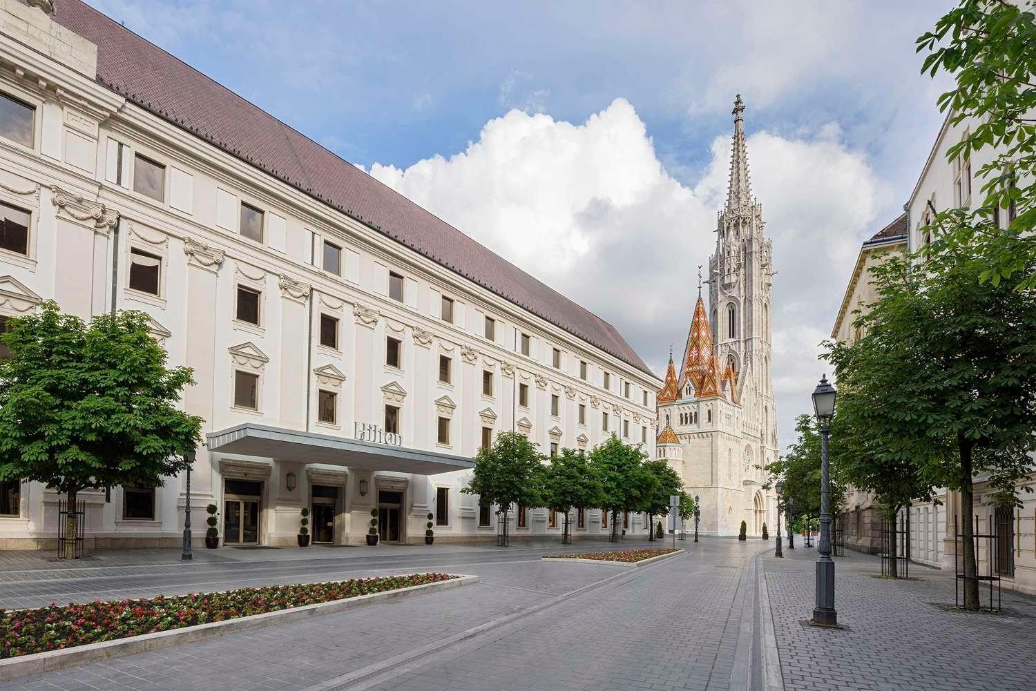 HILTON BUDAPEST — 4
