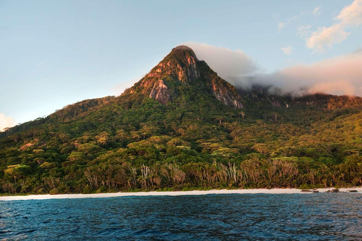 Hilton Seychelles Labriz Resort and Spa — 10