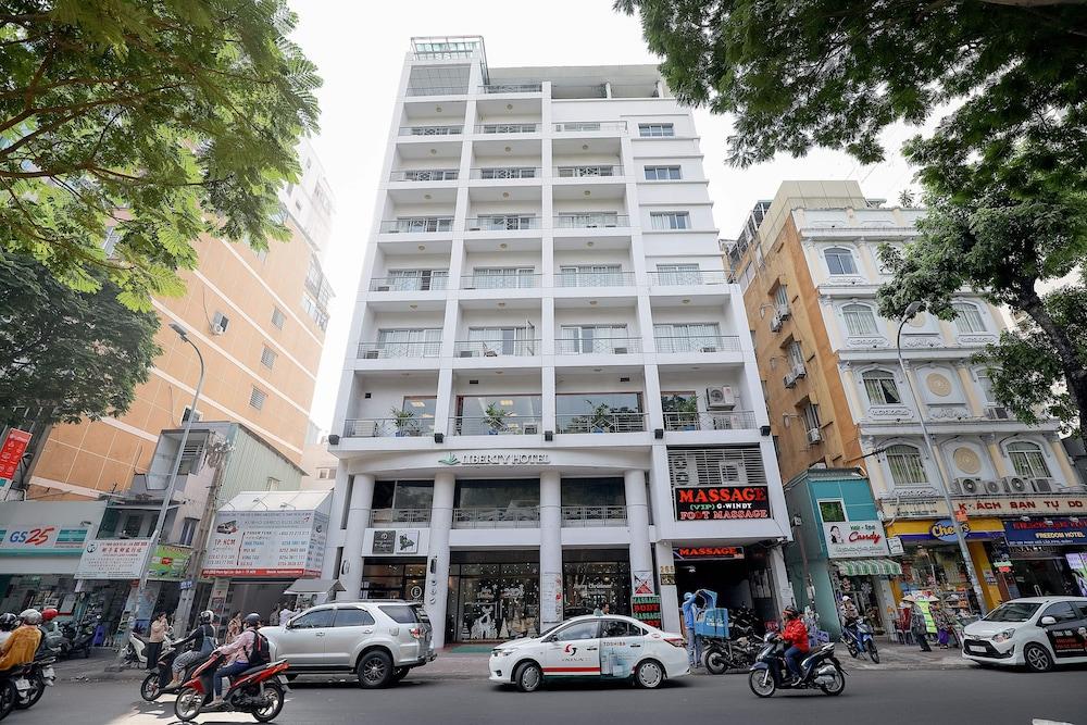 Liberty Saigon Parkview Hotel