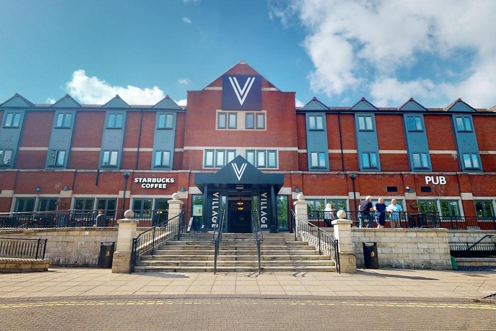 Village Cardiff - Hotel & Leisure Club — 3