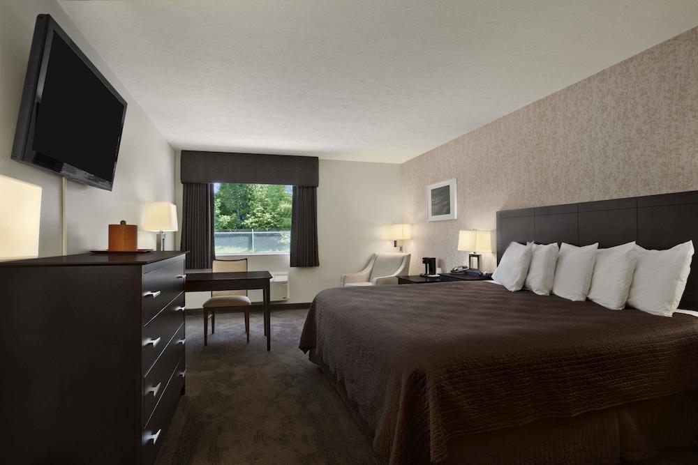 Travelodge by Wyndham Hubbard OH — 10