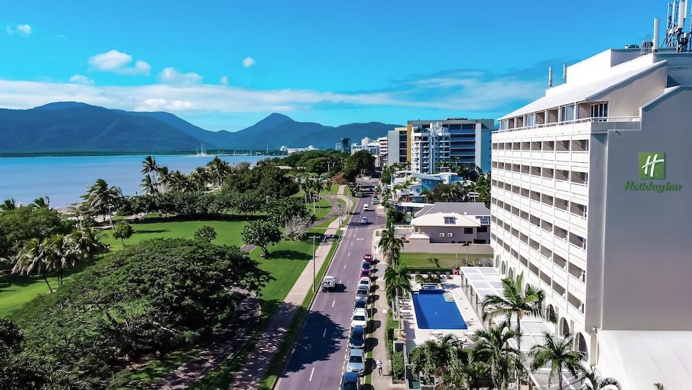 Cairns Harbourside Hotel — 6