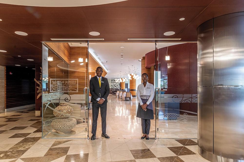 TALATONA CONVENTION HOTEL — 5