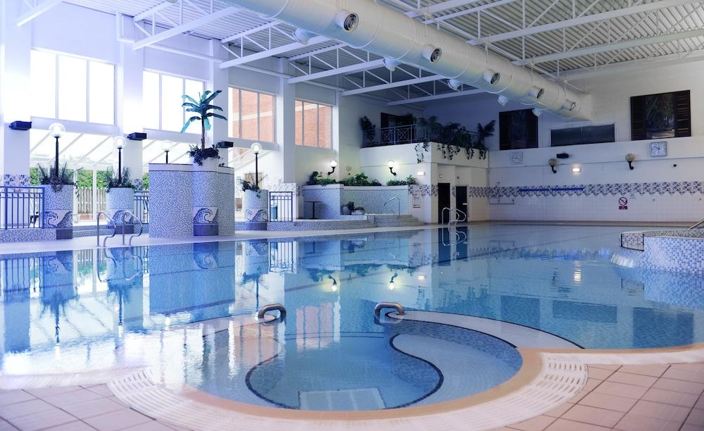 Village Urban Resort Manchester Bury — 8