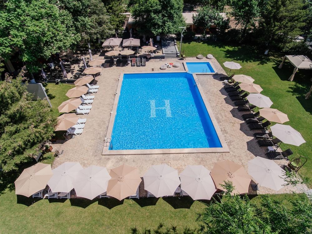 President Hotel — 4
