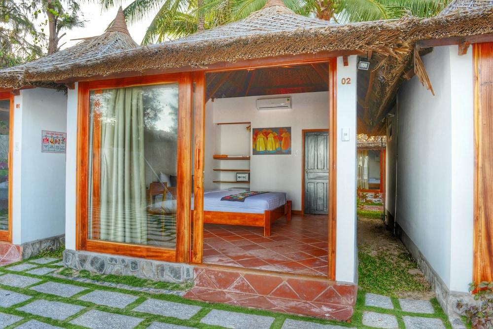 Ananda Resort 1218178 — 1