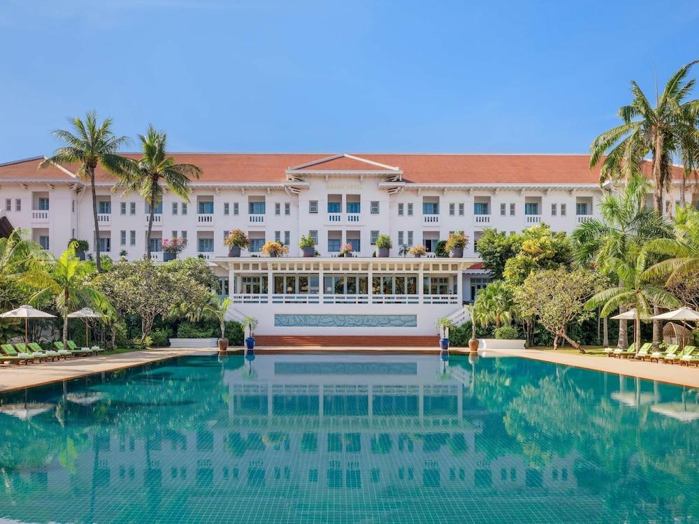 Raffles Grand Hotel D Angkor Hotel — 2