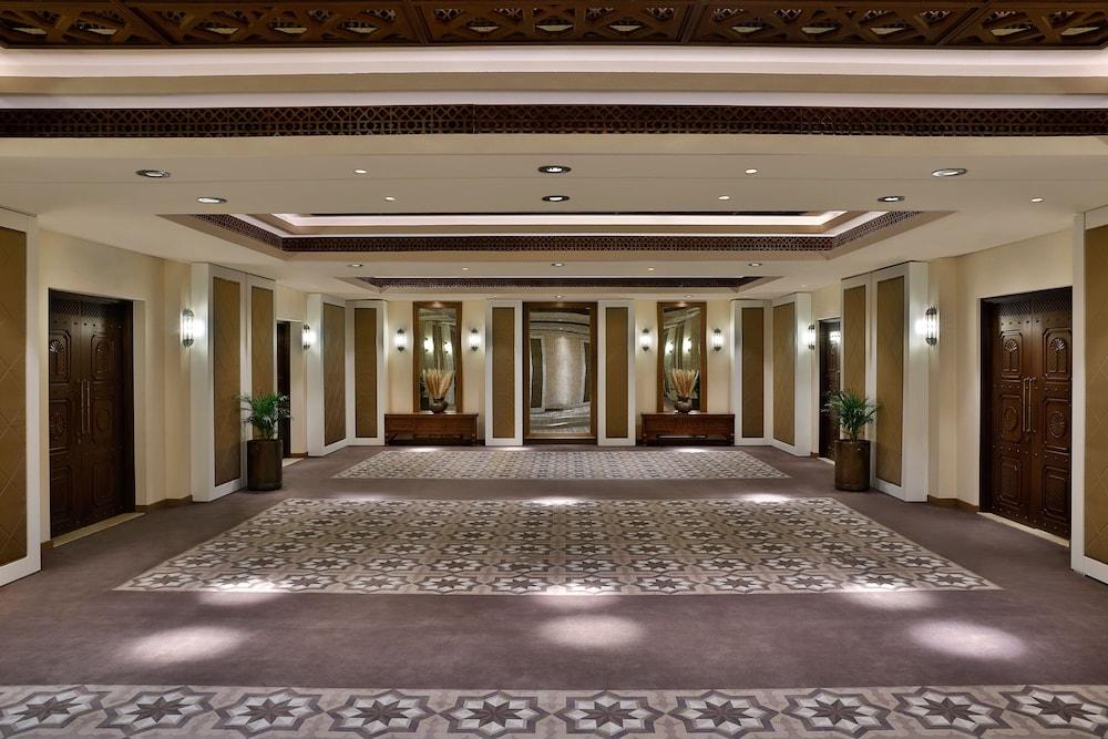 Al Wathba A Luxury Collection Desert Resort And Spa Abu Dhabi — 6