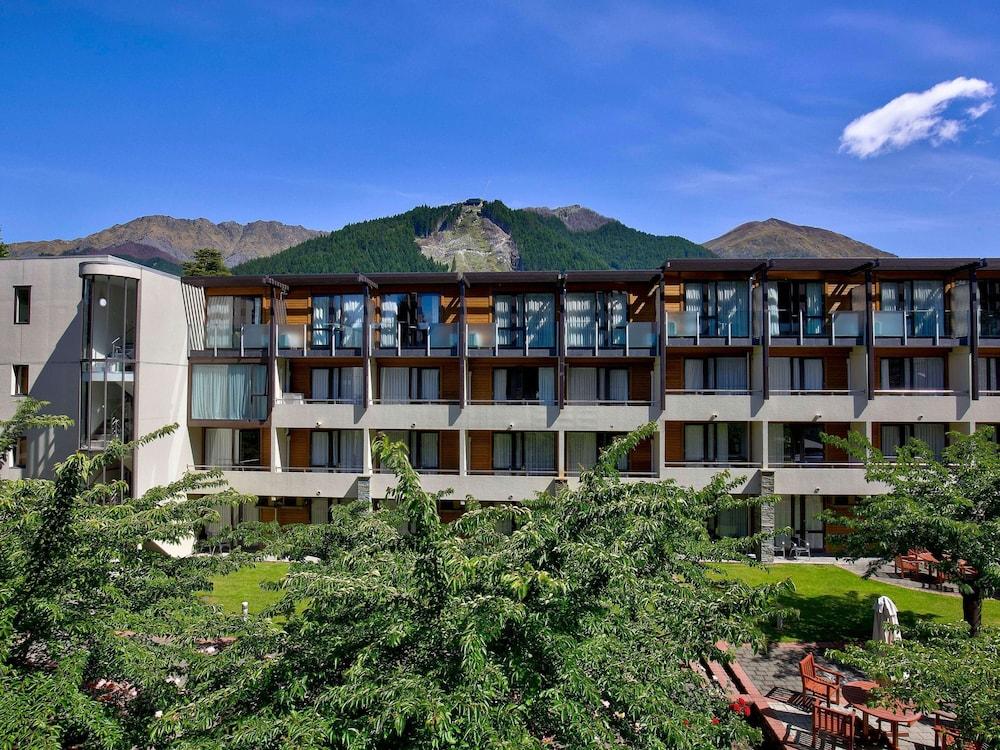 NOVOTEL QUEENSTOWN LAKESIDE — 2