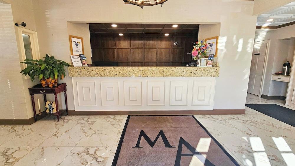 Merry Acres Inn — 7