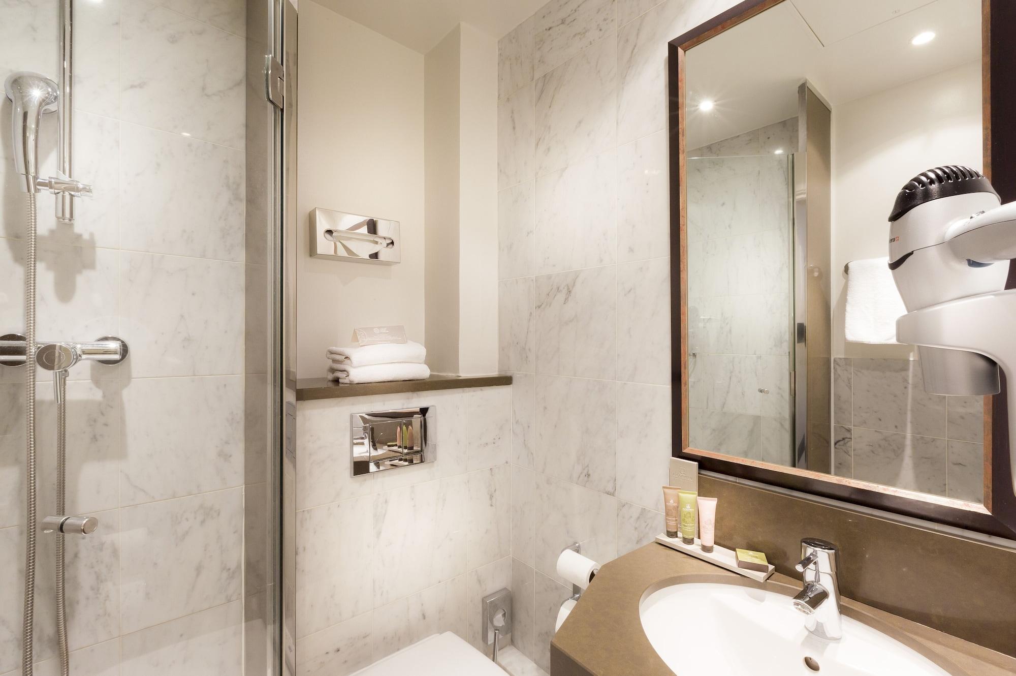 Hotel Du Bois Champs-Elysees 7144 — 10