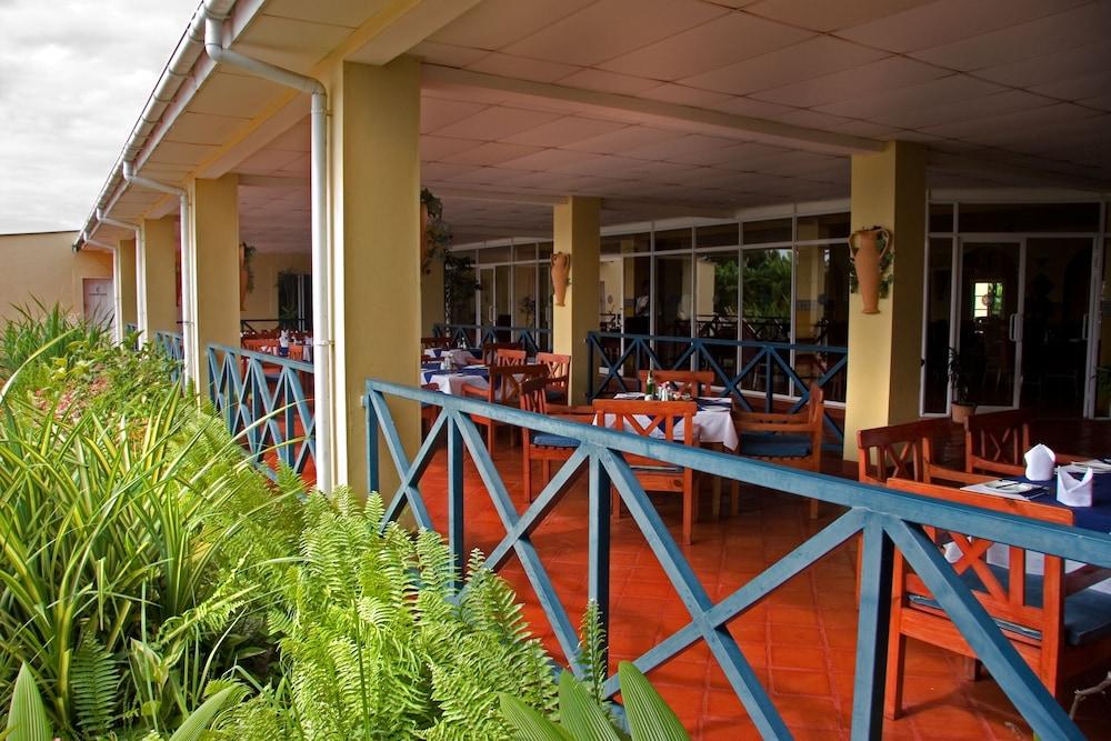 Protea Hotel Chingola — 3