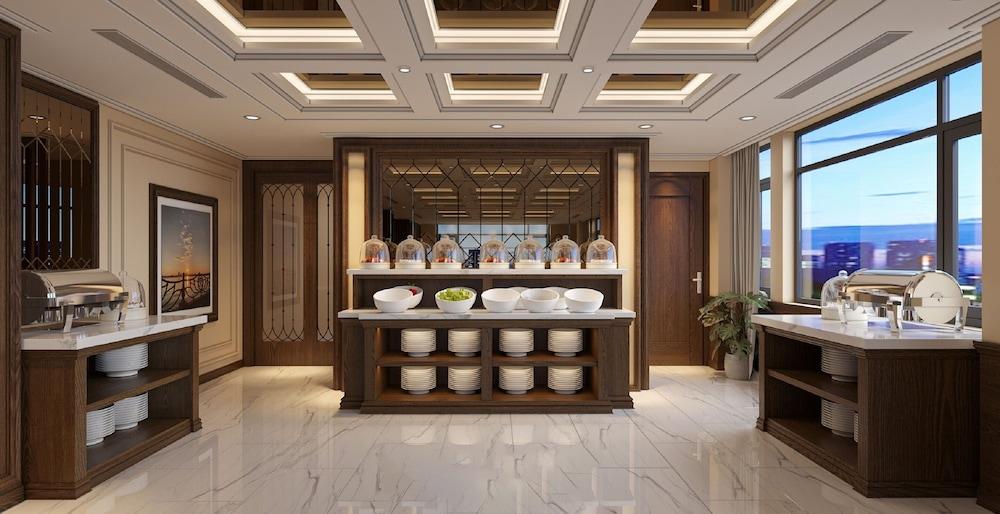 Minasi Premium Hotel — 8