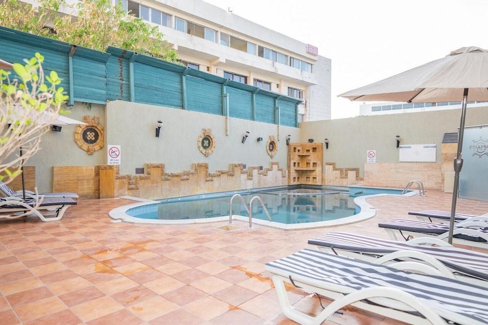 CAPTAIN HOTEL 64964