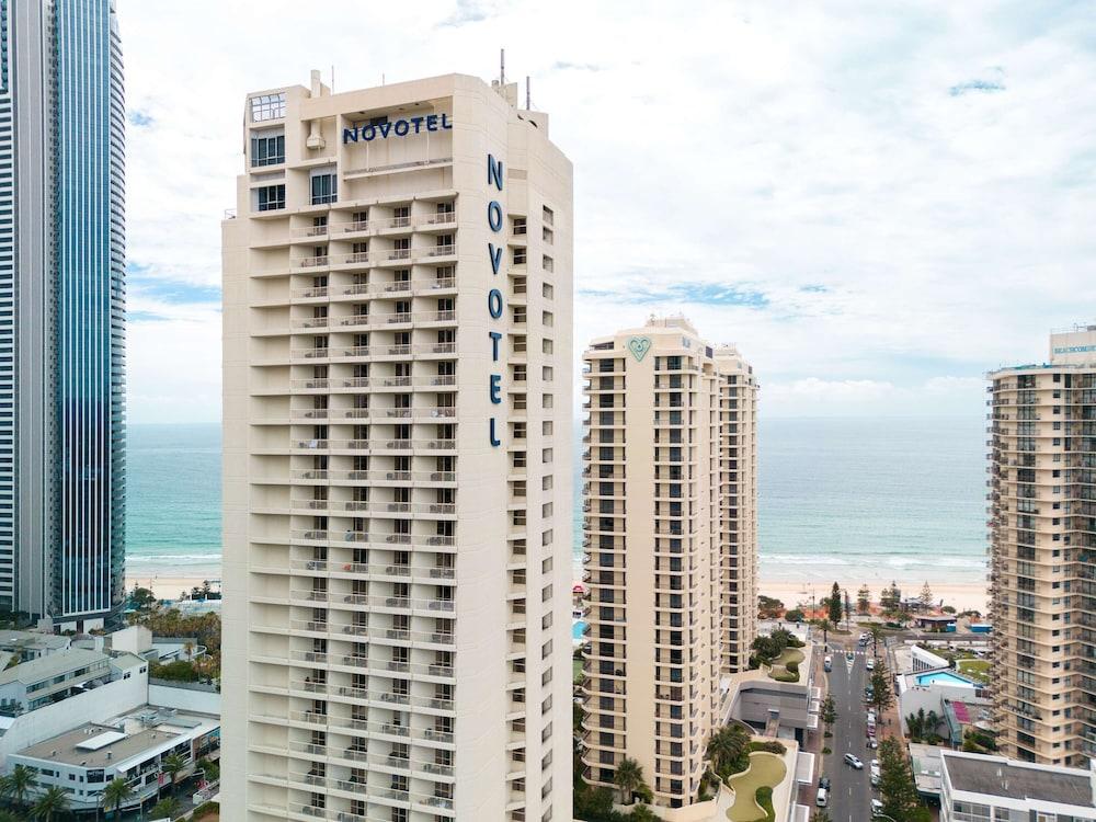 NOVOTEL SURFERS PARADISE — 3