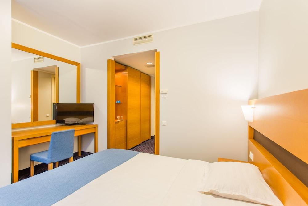 HESTIA HOTEL ILMARINE — 10