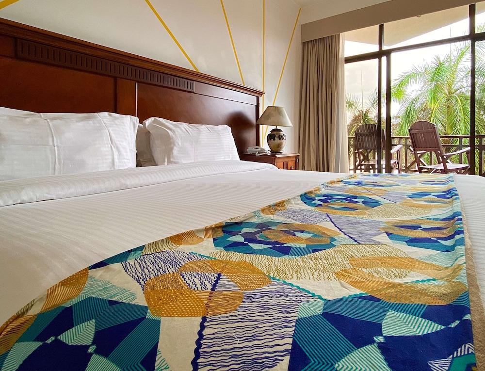 Golden Tulip Dar Es Salaam — 9